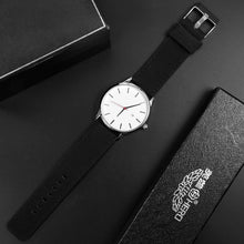 Load image into Gallery viewer, Fashion Leather Quartz Watch